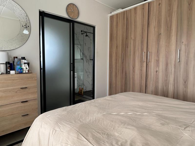 2 Bedroom Property for Sale in Sandown Western Cape